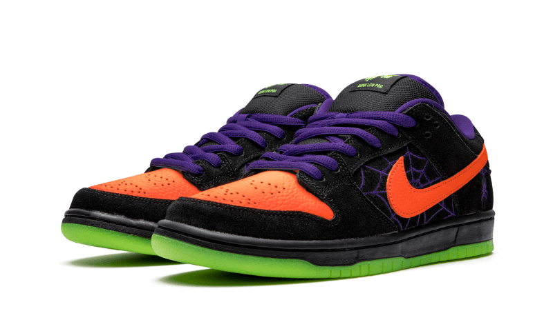 Nike SB Dunk Low "Night of Mischief" - BQ6817-006